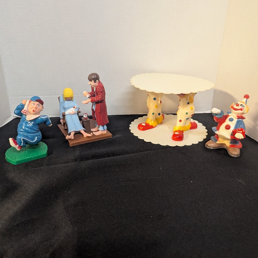 Vintage Wilton Novelty Cake Toppers And Cake Stand